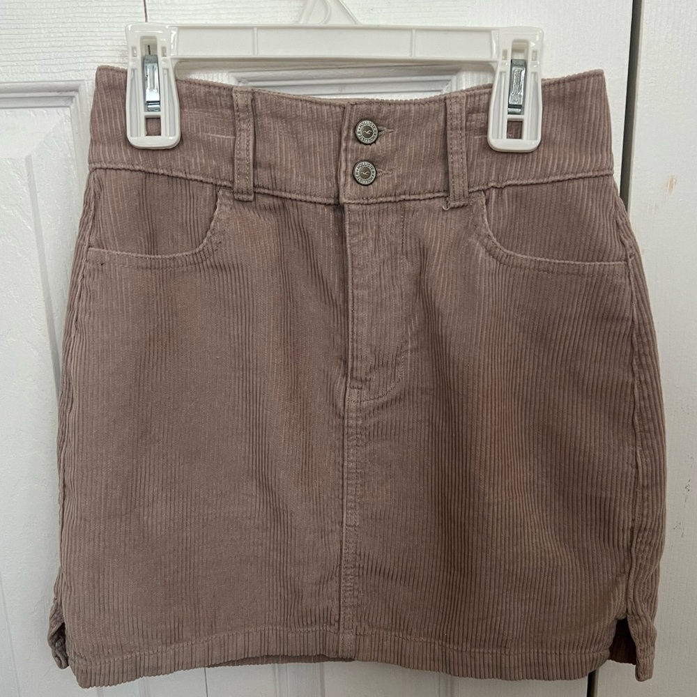 Hollister mini skirt